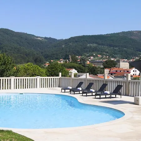 Campelo Sleeps 12 With Pool And Wifi San Salvador de Poio